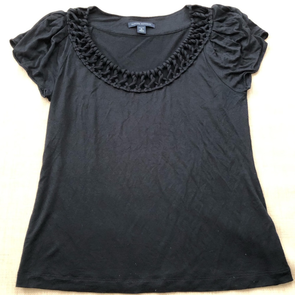 Banana Republic Black Twisted Neckline Short Sleeve Top Blouse